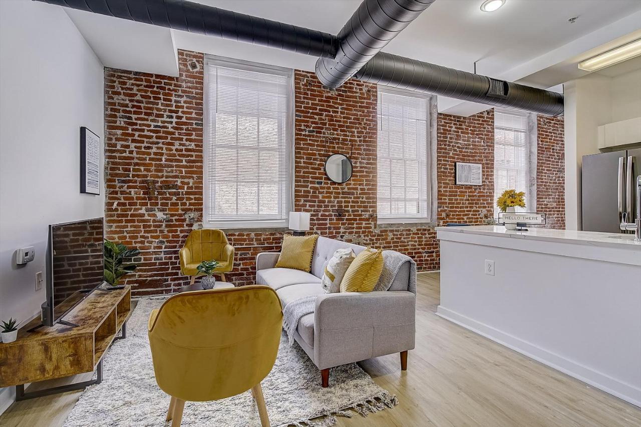 Frontdesk I Carriage Wheel Lofts Apts Philadelphia Διαμέρισμα Εξωτερικό φωτογραφία